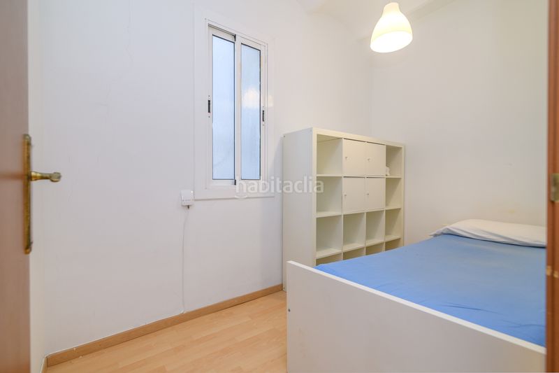 Foto 57229a44-23b1-48c2-ac9c-2af5bbbd5de6. Pis a Sants Barcelona