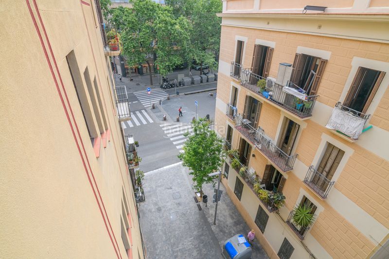Foto 5ca52c50-0fe5-4ad7-9548-192c2ae48e35. Pis a Sants Barcelona