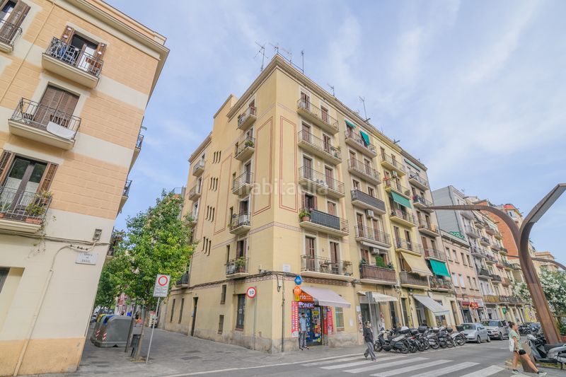 Foto 9a8e42bc-81e8-4899-8fd7-35bae5a5e098. Pis a Sants Barcelona
