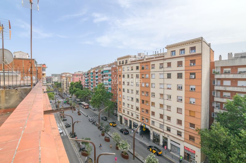 Foto a3ecf5f2-612b-49c3-9a54-e3aa4b790489. Pis a Sants Barcelona