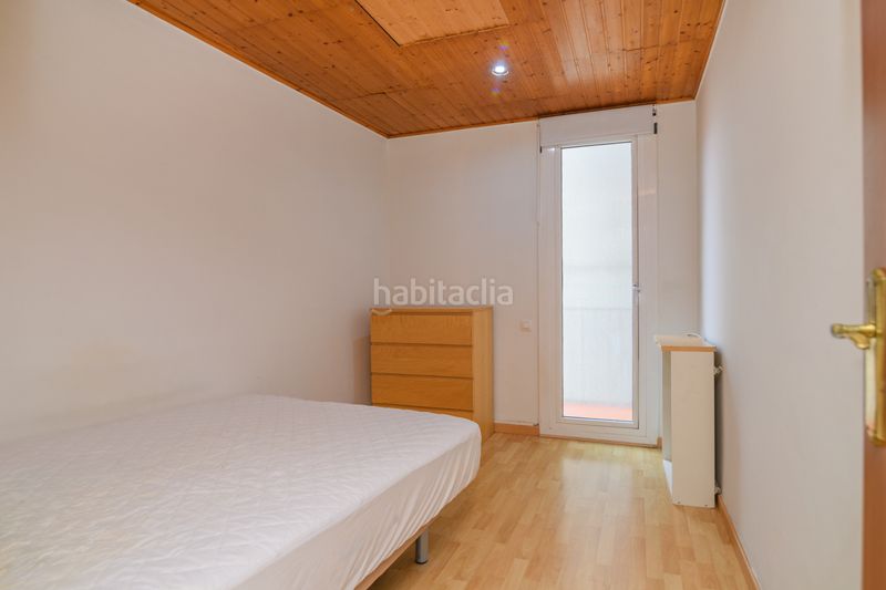 Foto d1af3edd-d6bf-4c12-af3c-830d850bec5c. Pis a Sants Barcelona