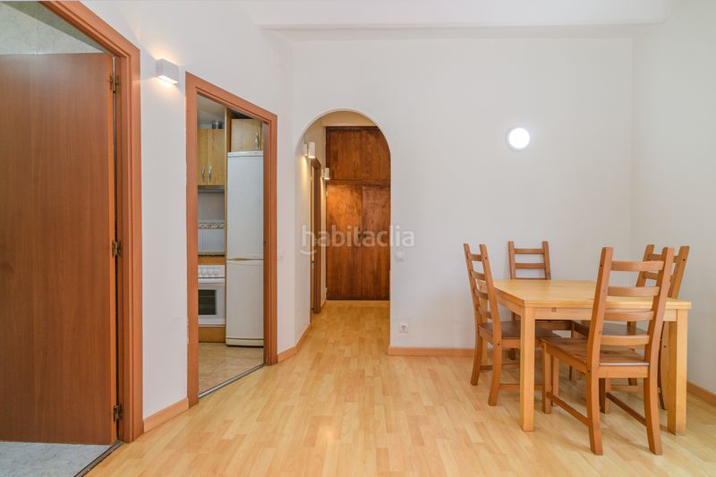 Foto ec382694-038e-4999-92e7-18e03c7169c3. Pis a Sants Barcelona