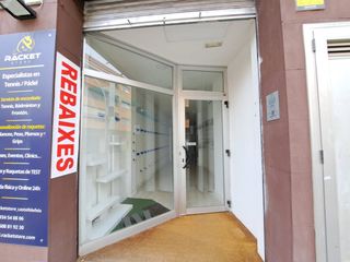 Miete Geschäftsraum in Carrer del doctor ferran 43. Local en centro de castelldefels