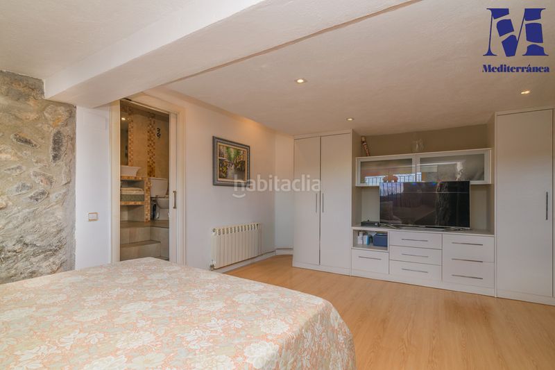 Foto 89e646e3-beea-490f-be3d-e35b2080489e. Casa amb calefacció a Les Botigues Castelldefels