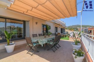 Àtic  Carrer del doctor trueta. Espectacular ático con terraza de 80 m², en pleno centro de cast