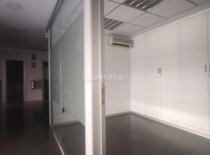 Foto c2469ea0-f7b6-4a14-aeb6-8efe137a2e16. Location bureau avec chauffage dans Gran Via Valencia