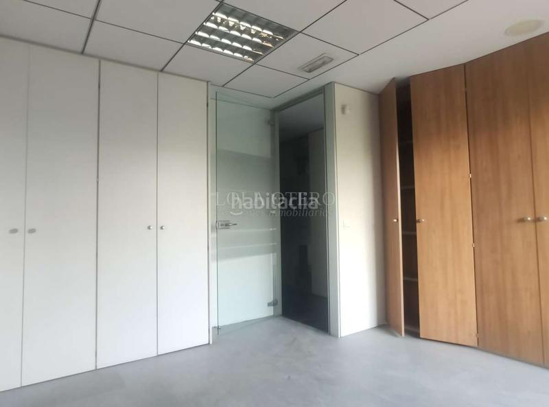 Foto 8815e389-2dfa-4309-931b-602ea7e2a7c6. Rent office space with heating in Gran Via Valencia