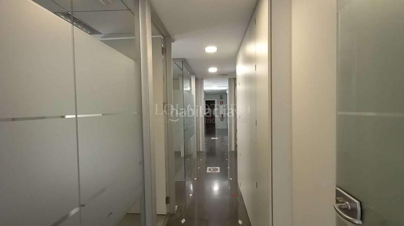 Foto 6a7ab06a-20cf-40dd-a149-3fb7a9ff482c. Alquiler oficina en Gran Via Valencia