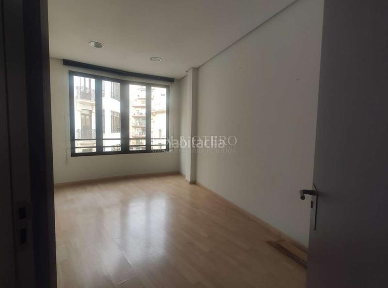 Foto 0d2f419f-d526-4255-ad34-aa5235310116. Location bureau dans Sant Francesc Valencia