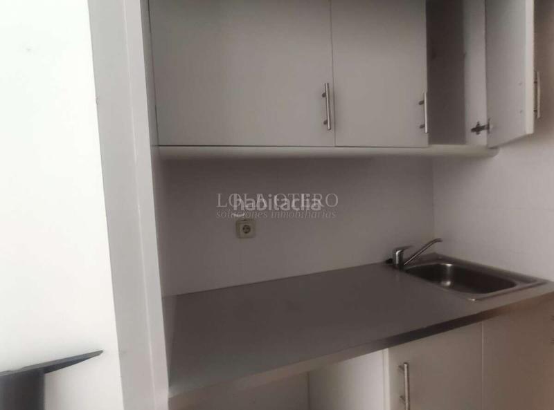 Foto ac6cc2b9-2251-4a6e-9aa9-3e02d032e1b3. Location bureau dans Sant Francesc Valencia