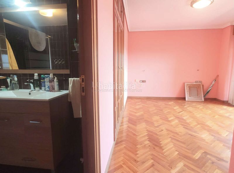 Foto b2216e72-3d26-4a84-bc8c-067f0d973a25. Piso en Barrio de Benimaclet Valencia