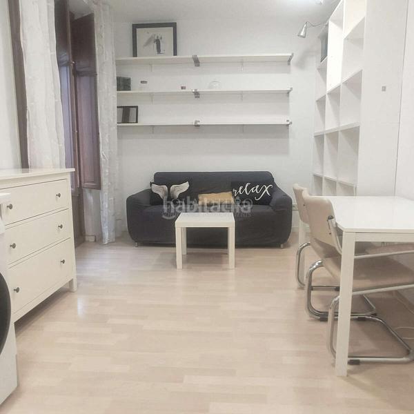 Foto 728db528-5d0a-4daa-9683-c677b99b8fd7. Flat with heating in El Mercat Valencia