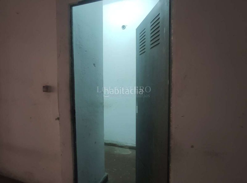 Foto b707f5c7-808e-4318-9332-a4c857e5273a. Local comercial a La Creu del Grau Valencia
