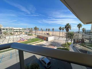 Flat in mare nostrum