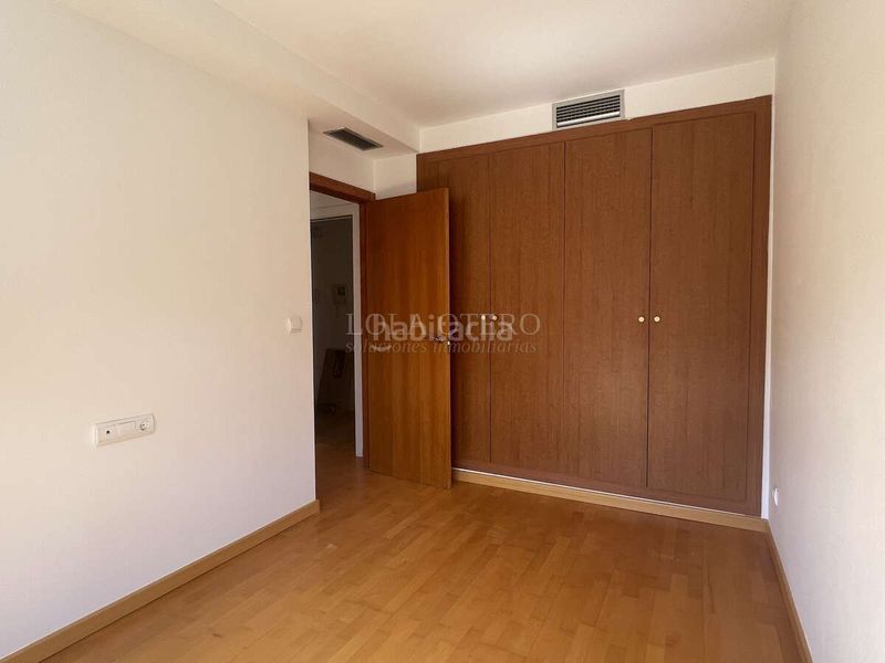 Foto 28ee5f5a-52a7-4ed1-9052-6fc8104fbf1b. Rent flat with heating parking pool in La Constitución-Canaleta Mislata