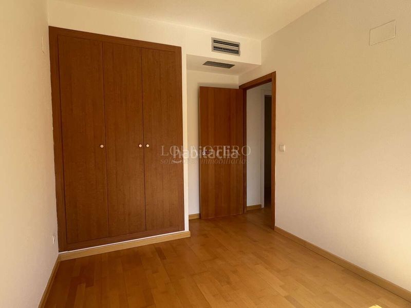 Foto 71f6050f-2cae-45d4-b0b4-54af4302f1b2. Rent flat with heating parking pool in La Constitución-Canaleta Mislata