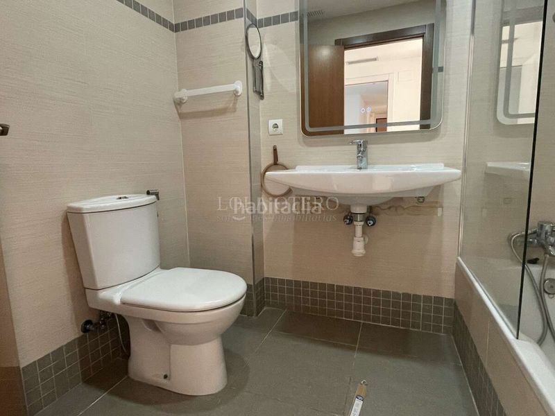Foto a015029b-96c0-440e-9637-b11643de229d. Rent flat with heating parking pool in La Constitución-Canaleta Mislata