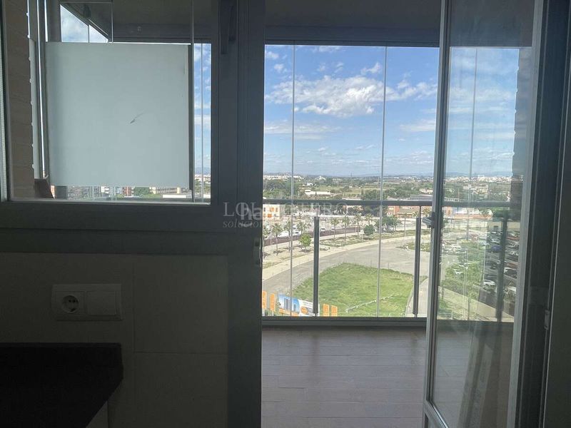 Foto b5ada57c-6393-42a6-bd1f-3490bdf6116c. Rent flat with heating parking pool in La Constitución-Canaleta Mislata