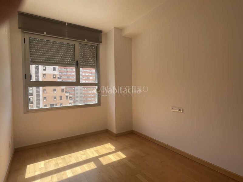 Foto b5da74a2-173f-4f1a-991e-26f5190dc7b7. Rent flat with heating parking pool in La Constitución-Canaleta Mislata