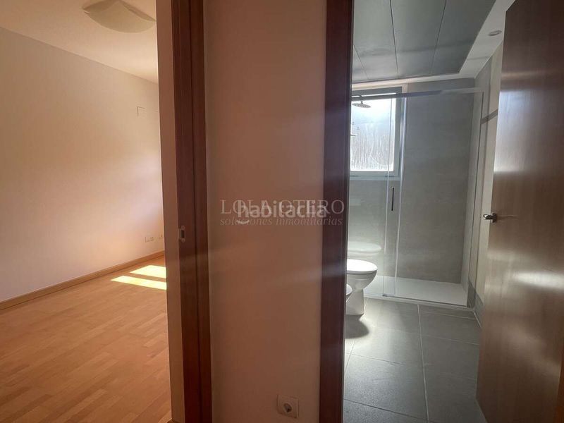 Foto f0bcfd3e-0885-4848-b5d4-a99f3e09332c. Rent flat with heating parking pool in La Constitución-Canaleta Mislata