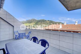 Pis a Itsasbegi kalea 6. Vivienda con amplia terraza a la venta en deba