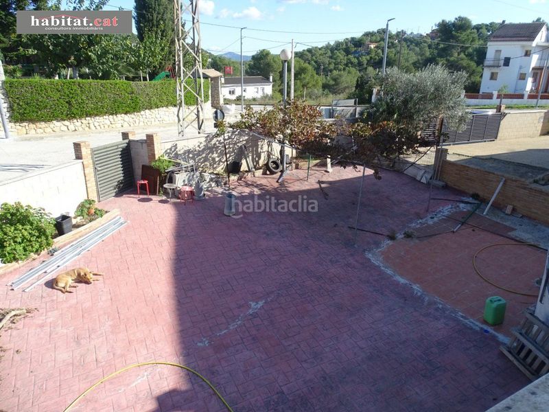 Foto 0c4c02b8-5892-4cf3-9a6f-ca30ef1d2872. Casa amb calefacció aparcament a Canyelles