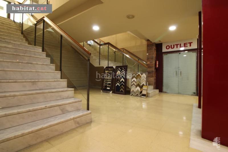Foto f6a59f61-49b4-4888-8a08-1d9967654475. Local comercial  en la bovila !! en Vilanova i la Geltrú