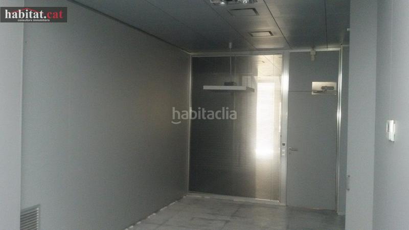 Foto 72c18071-b6e0-4d45-9599-992970cd8b52. Locale commerciale in Santa Maria-l´Eixample-Sud Sumella Cubelles