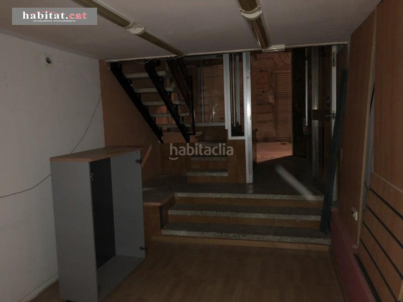 Foto 29173bdd-b168-4280-8a4d-c47a7c3aa6c8. Local comercial a Centrevila Vilanova i la Geltrú