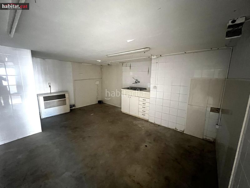 Foto 2d5b8879-fec7-46fa-a3da-c1e8e4a46328. Local comercial a Centre Sitges