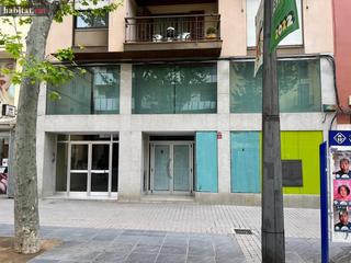 Lloguer Local Comercial a Centrevila. Local en la rambla de vilanova i la geltrú !!