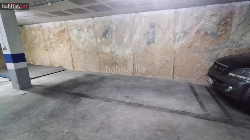 Foto e3fd8ed6-e176-4469-ad4b-8e00f7e3dbca. Aparcament cotxe a Sant Joan Vilanova i la Geltrú