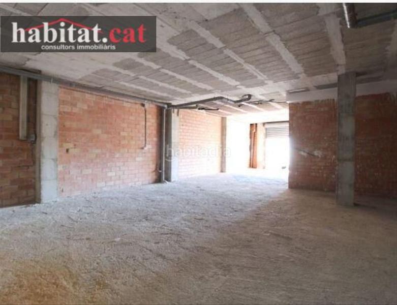 Foto cac3392d-624c-440d-9b75-f8e23eb66501. Local comercial a Sant Joan Vilanova i la Geltrú