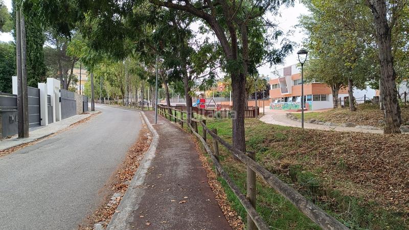 Foto d61d0105-215c-490a-89b0-a960d63aaa5a. Residential plot in Canyelles