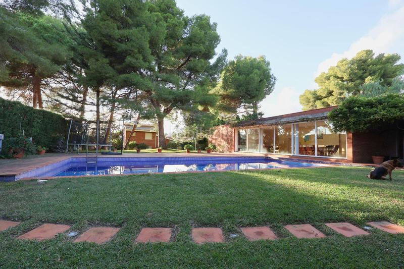 Foto 02251016-057d-464c-8486-18a499aa5cbb. Casa exclusiva casa individual esquinera en cunit !! en Segur de Calafell