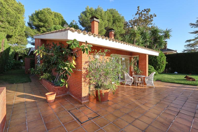 Foto b6210516-b888-4d9c-84f1-ebf5281c094f. Casa exclusiva casa individual esquinera en cunit !! en Segur de Calafell