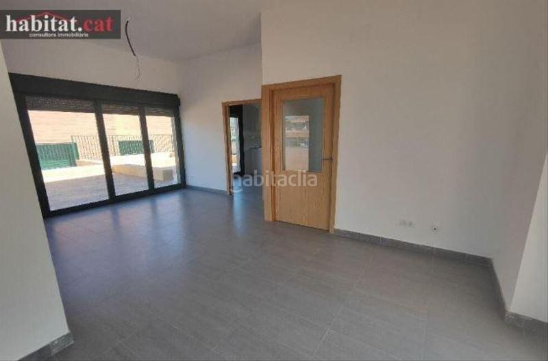 Foto 2613985a-fa45-406a-a34d-63472d302ab6. Casa amb aparcament a Olèrdola