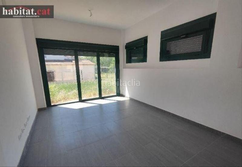 Foto 2f0ada55-0fdb-4579-a1d2-a7bfa9c41cfc. Casa amb aparcament a Olèrdola