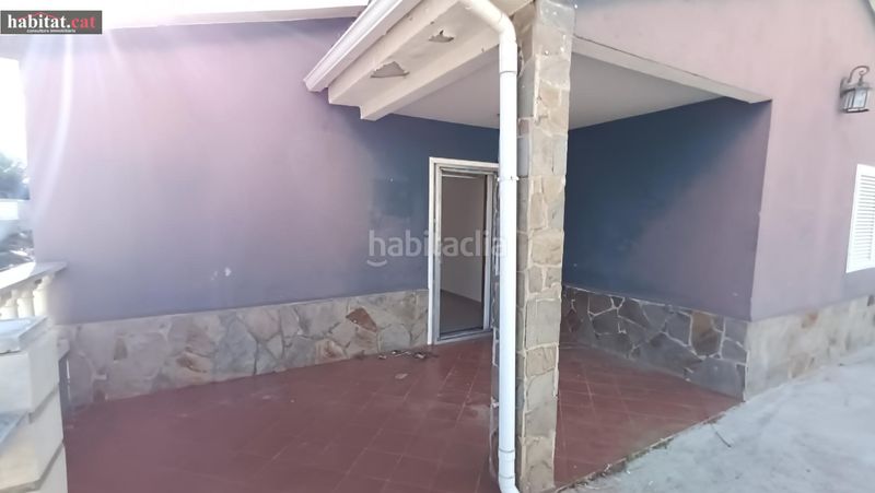 Foto ba06c5f6-1018-4ad9-a65d-517079575a40. Casa amb aparcament a Canyelles