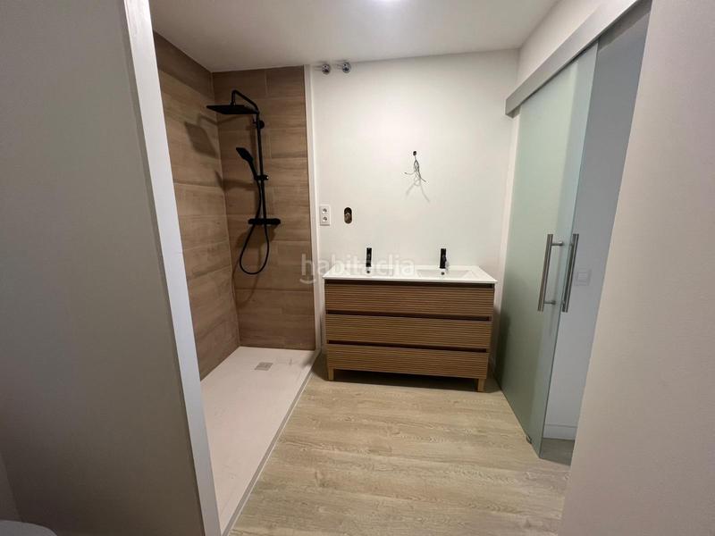 Foto f72dadba-3ad7-48e8-a31a-fa0b0c88ddef. Planta baixa a Centrevila Vilanova i la Geltrú