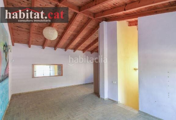 Foto bef8c950-6693-4b01-b2f7-5cd99ed0d5ec. Casa amb aparcament a Olivella