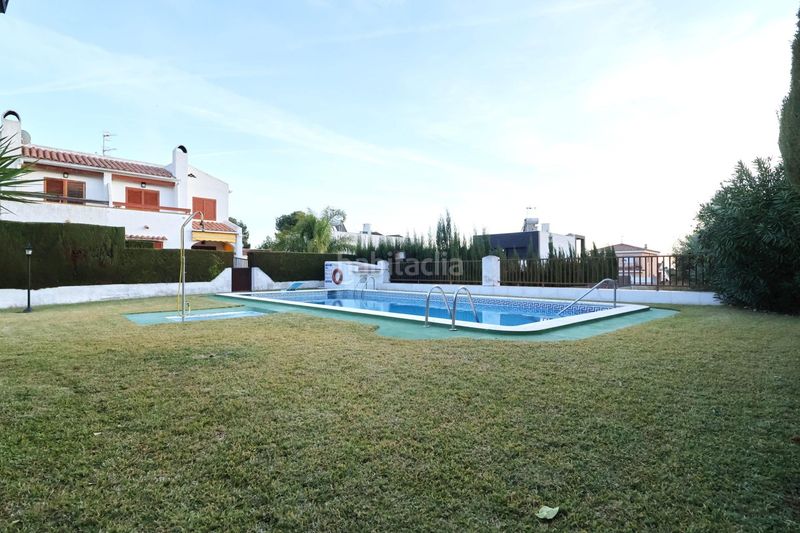 Foto 1c95b064-cb10-4730-ba92-bc9984a2b624. Casa amb aparcament piscina a Cunit residencial Cunit