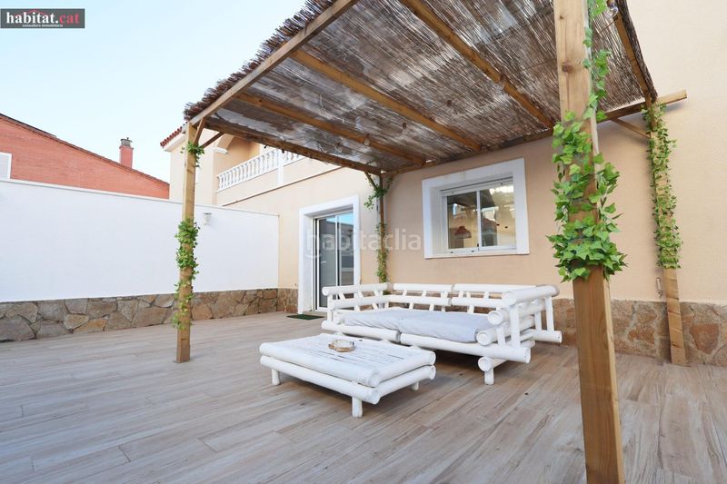 Foto 30d35896-fa9e-4810-b712-45a8e9d6569f. Casa amb aparcament piscina a Centre Sant Pere de Ribes