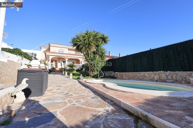 Foto 39d7a731-7128-4fa1-b9d3-40405bfd8b35. Casa amb aparcament piscina a Centre Sant Pere de Ribes