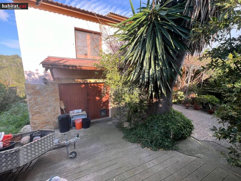 Foto 655a9e10-8723-4bbd-ba67-277f366c0a24. Casa amb aparcament piscina a Canyelles