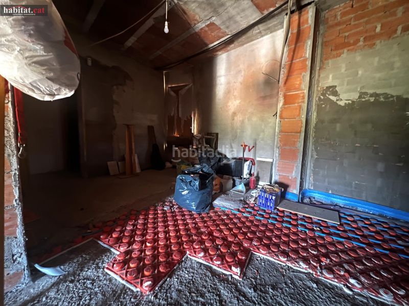 Foto b9dcf622-2c9f-446a-bbd3-bf1256caa668. Casa amb aparcament a Piera