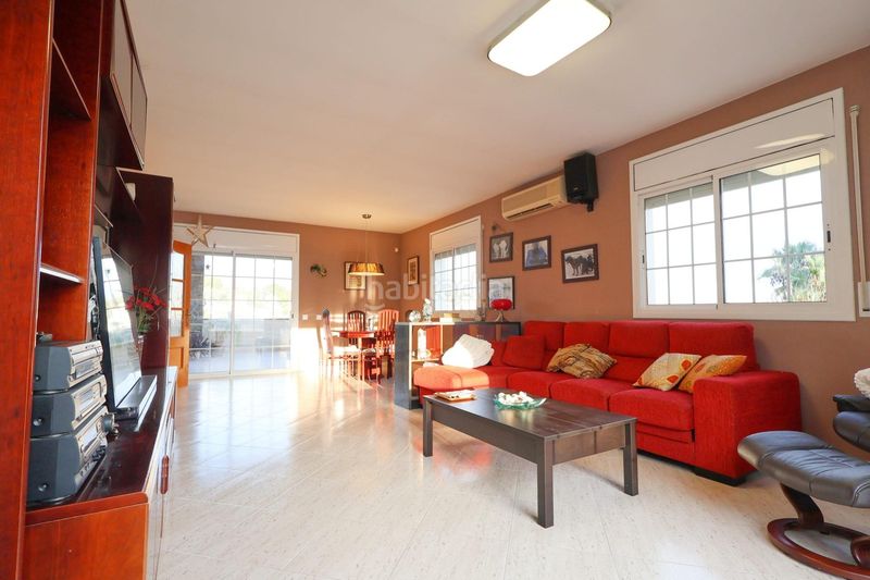 Foto b5d6514a-26b8-4ada-b76f-e59874106115. Casa amb aparcament piscina a Mas Trader-Corral d´En Tort-Corral d´En Cona Cubelles