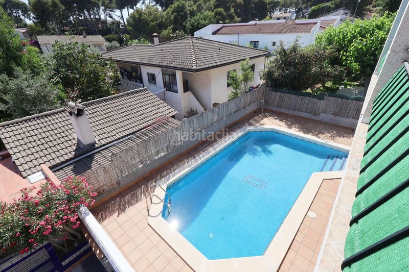 Foto 5e2e61c1-fd6c-4f9e-9be4-6b94636b4457. Casa amb calefacció aparcament piscina a Cunit residencial Cunit