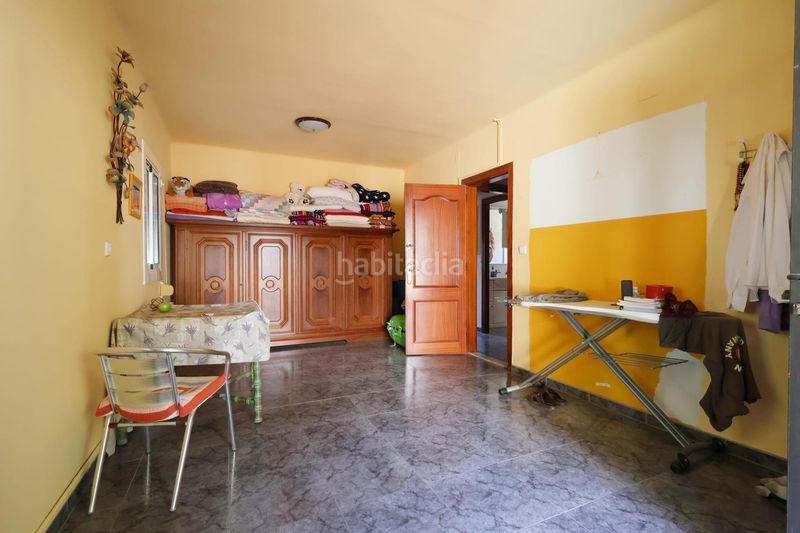 Foto 6ba5efde-3d89-4e96-adb6-aaf6eb49eece. Casa amb calefacció aparcament piscina a Cunit residencial Cunit