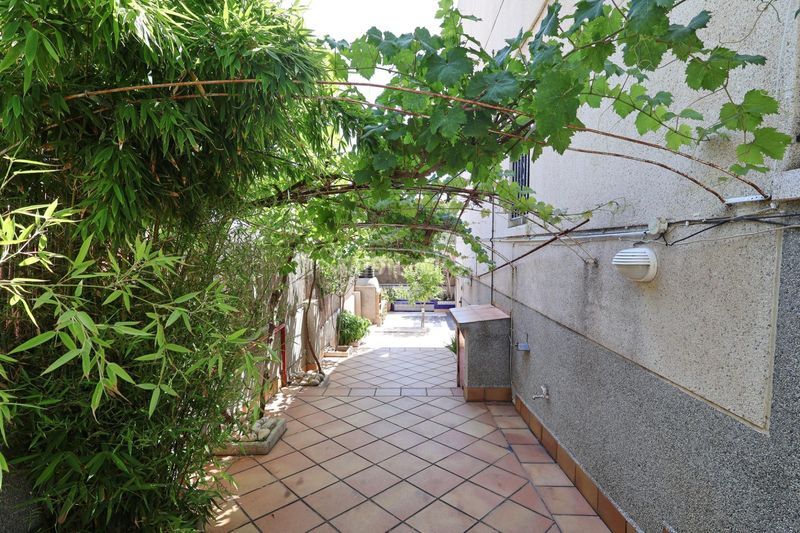 Foto b0cb5810-49e4-4df4-8219-5f52c2303cec. Casa amb calefacció aparcament piscina a Cunit residencial Cunit